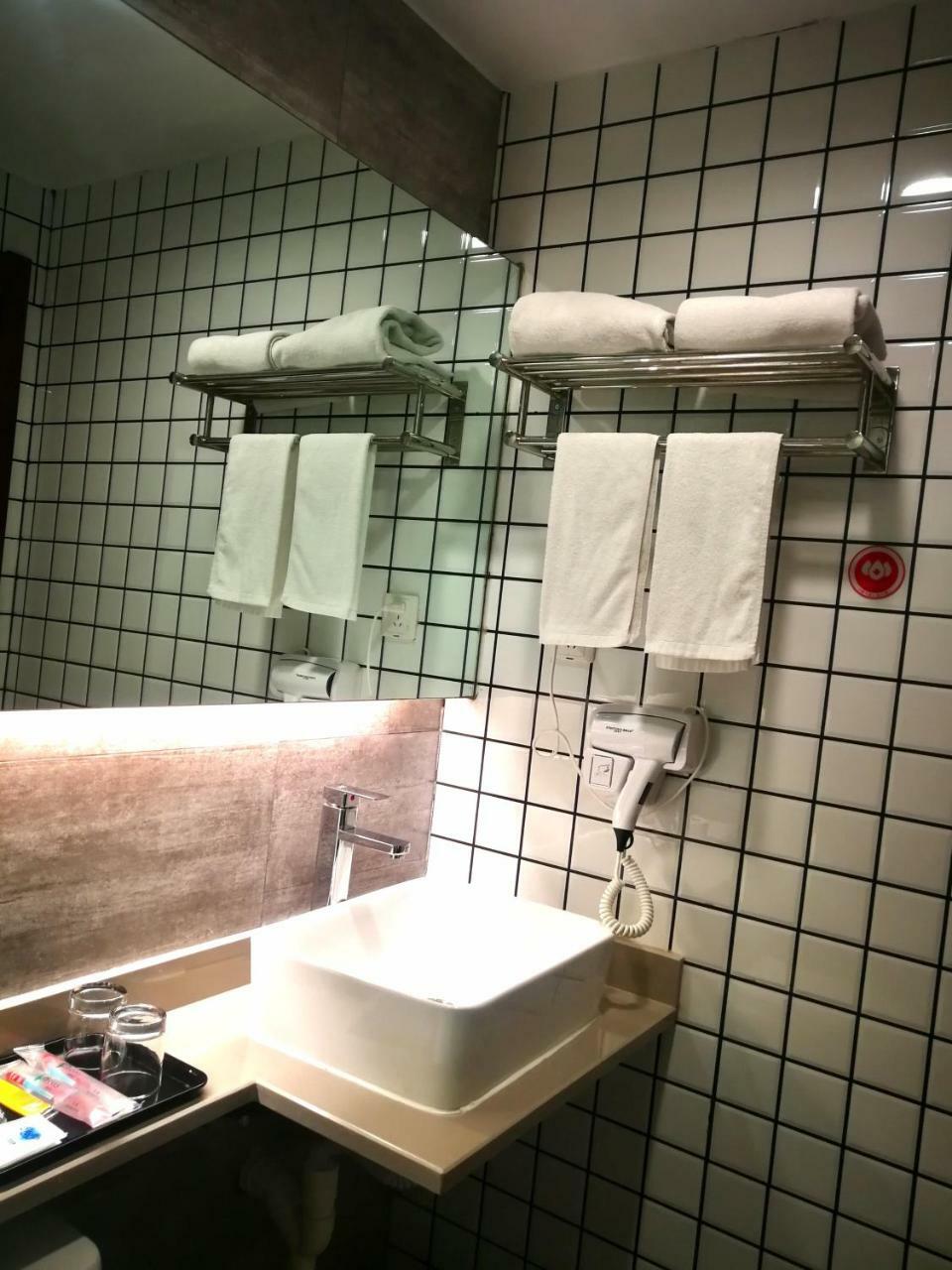 Jin Zhong Hotel Σανγκάη Εξωτερικό φωτογραφία